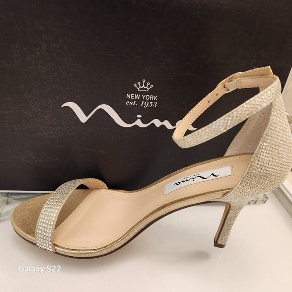 Nina "Veniza" Soft Platino Heeled Sandals. NIB. Size 6.5 - Picture 5 of 12